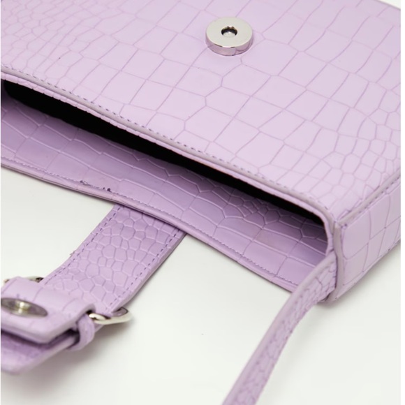 PrettyLittleThing Lilac Croc Buckle Front Shoulder Bag | Purple Purse - Picture 4 of 15
